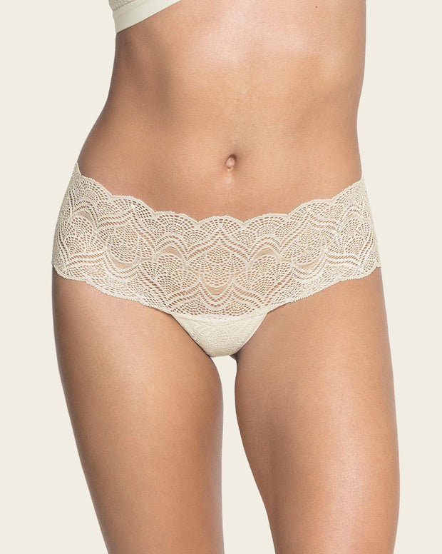 Cheeky lace hipster panty
