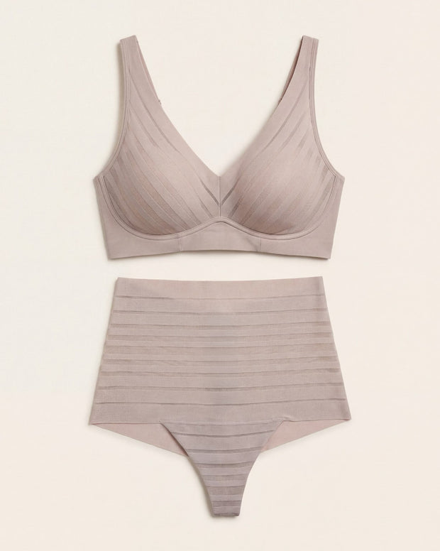 Daily Bra & UltraStripe Undetectable in Nude