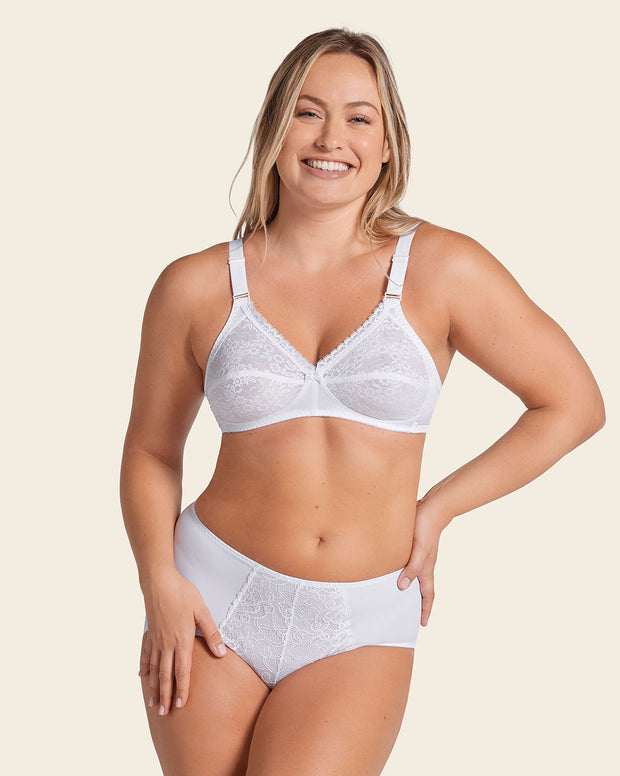 Extra coverage support wireless bra with lace cups