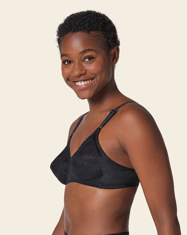 Extra coverage support wireless bra with lace cups