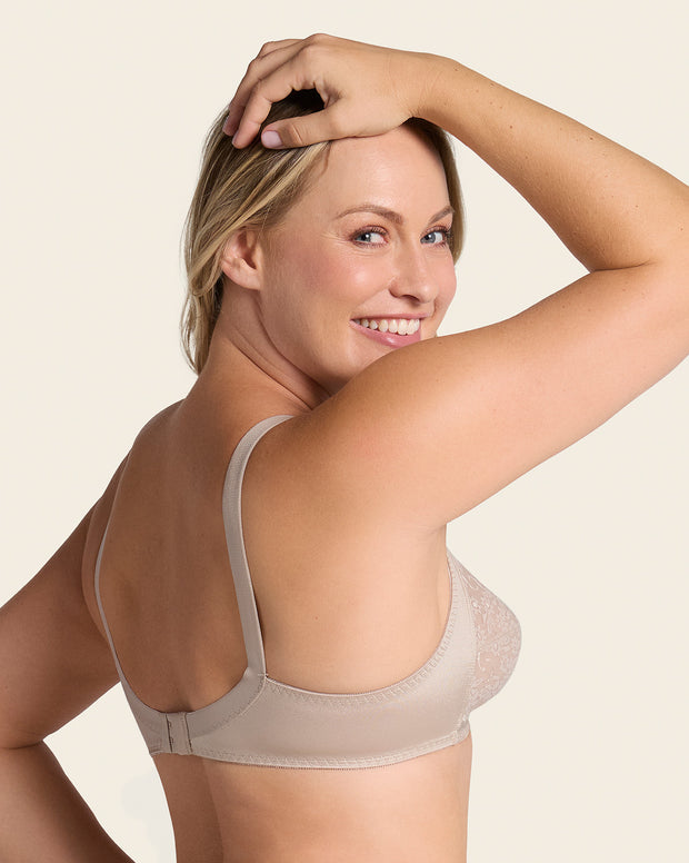 Extra coverage support wireless bra with lace cups
