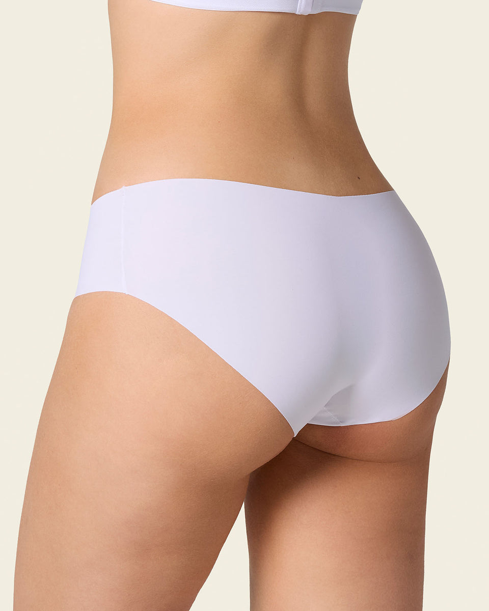 No ride-up seamless hiphugger panty