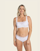 Ultra-light lace waistband cheeky panty