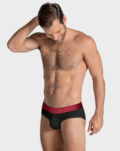 ultra-light-perfect-fit-brief-for-men#color_079-black-with-red-elastic