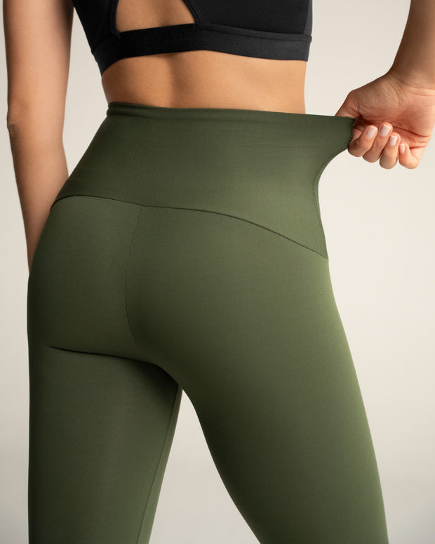 17" Active Sculpting Capri
