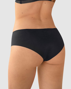 Seamless hipster panty with decorative contrast stitching#color_700-black