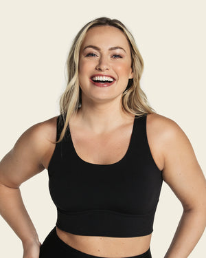 Maximum support sports bra made using bio-pet technology#color_700-black